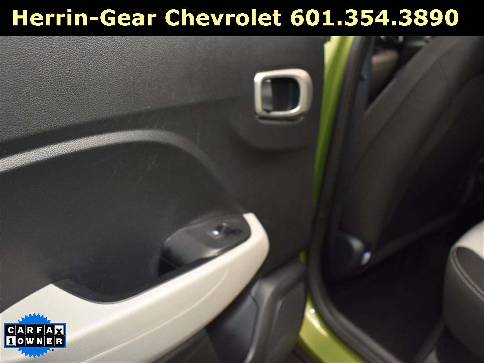 2024 Green Apple Hyundai Venue SEL FWD SUV