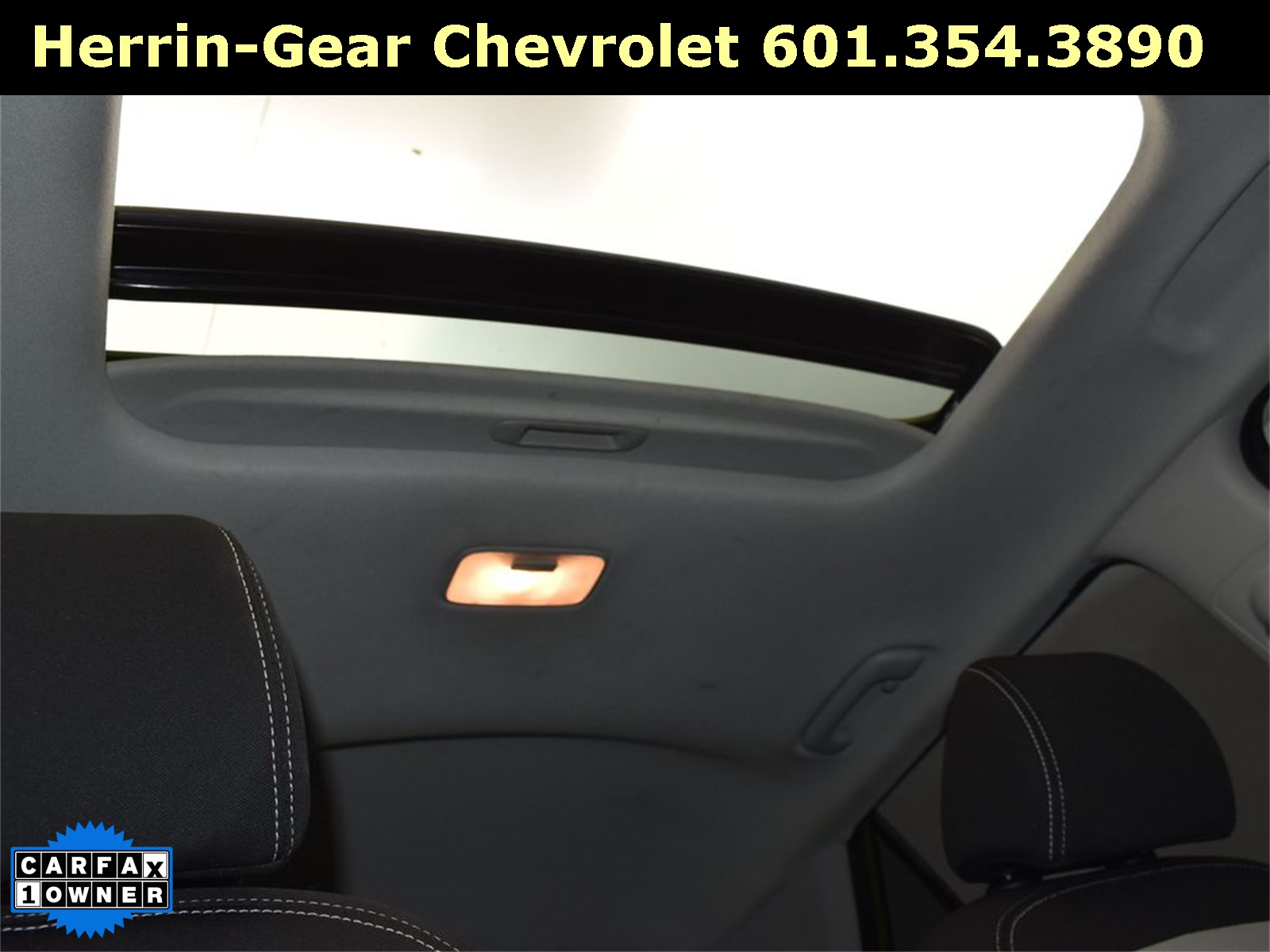 2024 Green Apple Hyundai Venue SEL FWD SUV