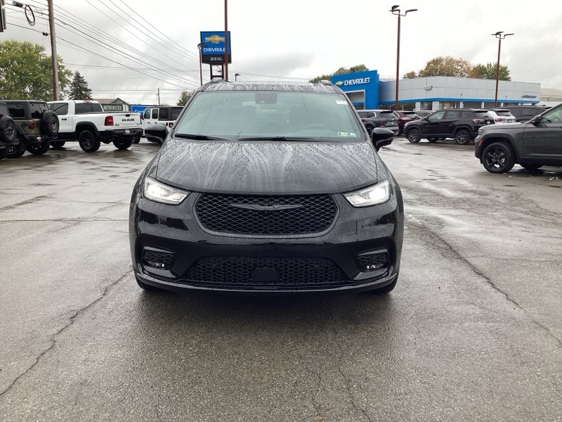 2026 Chrysler Pacifica Limited photo 2