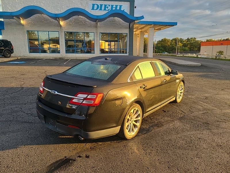 2014 Ford Taurus Limited photo 2