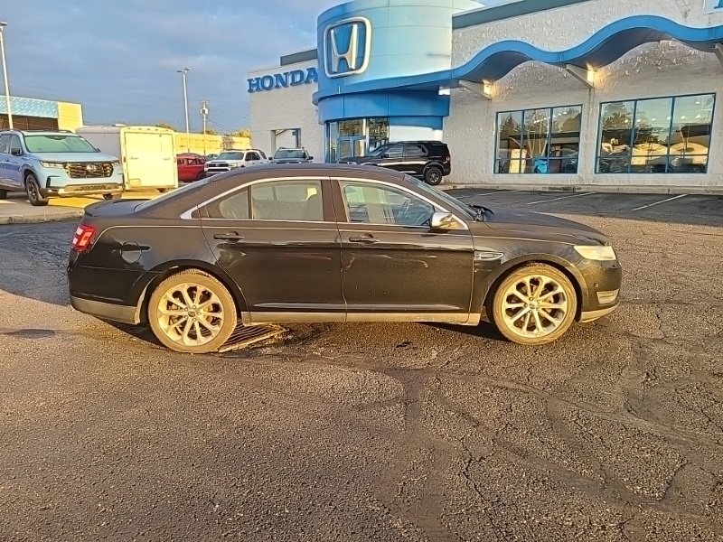 2014 Ford Taurus Limited photo 3