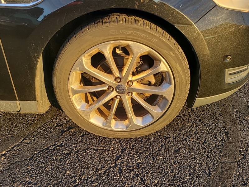 2014 Ford Taurus Limited photo 4
