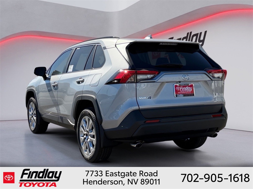 2025 Toyota RAV4 XLE Premium photo 3