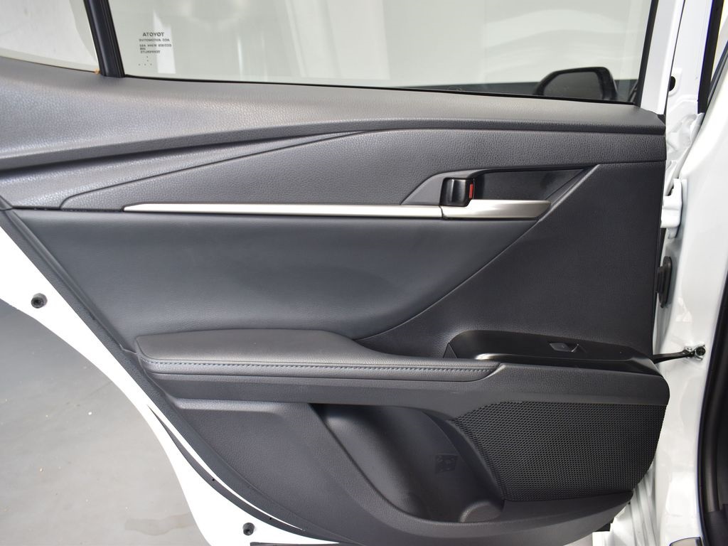 2025 Pearl Toyota Camry XSE FWD Sedan