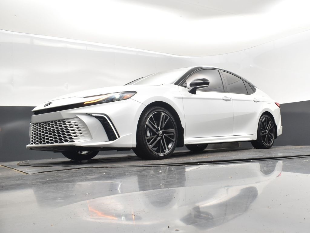 2025 Pearl Toyota Camry XSE FWD Sedan
