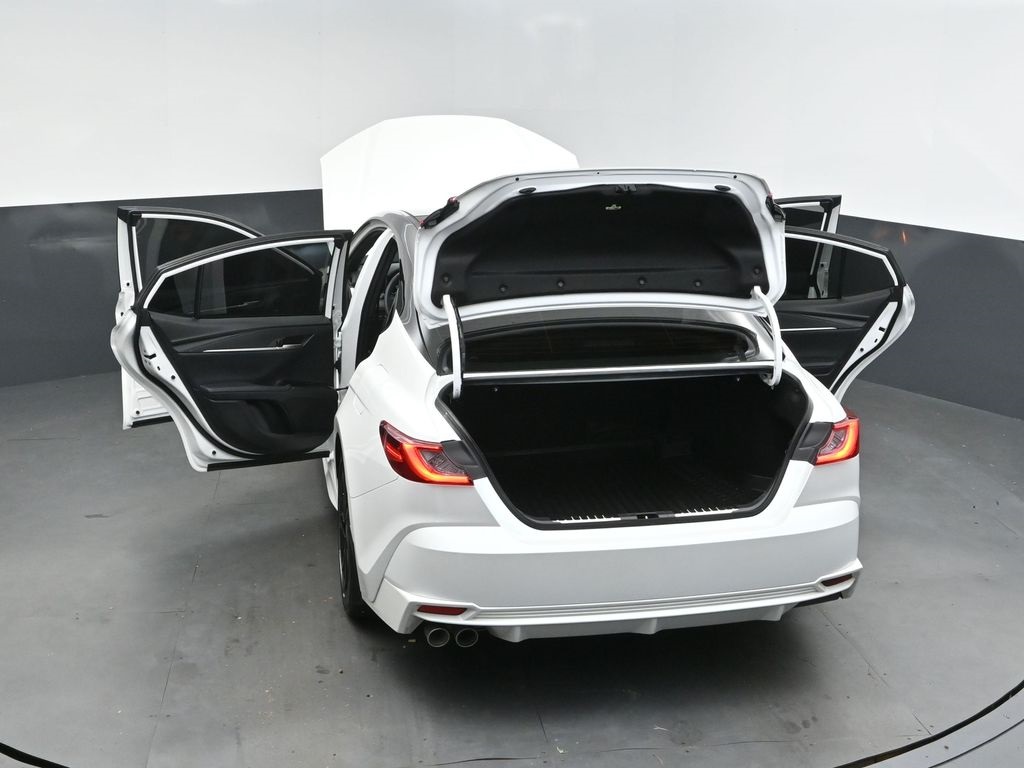 2025 Pearl Toyota Camry XSE FWD Sedan