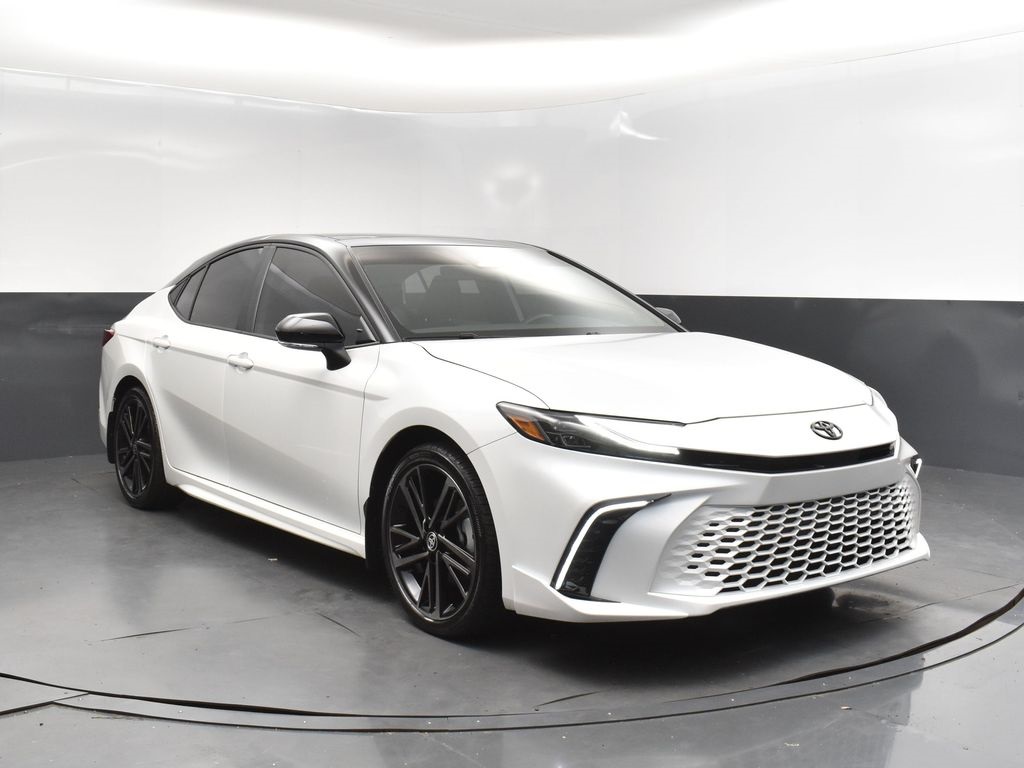 2025 Pearl Toyota Camry XSE FWD Sedan