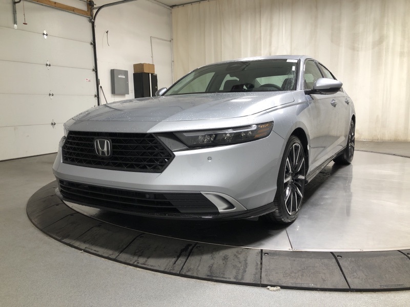 2025 Honda Accord Hybrid Touring photo 3