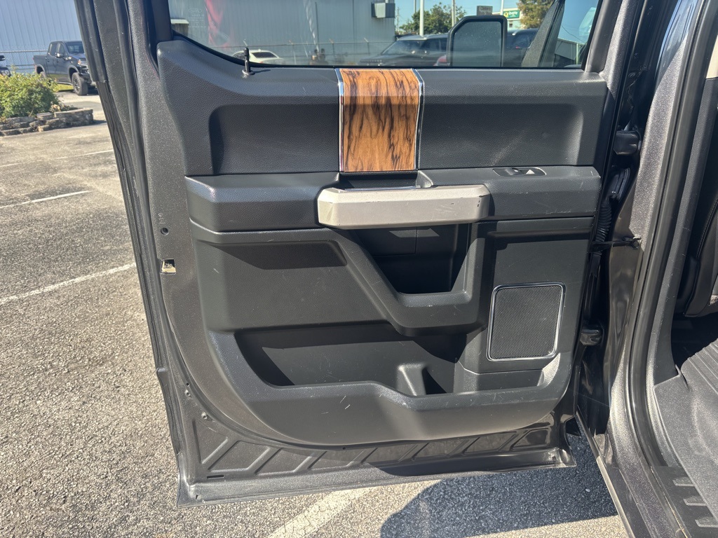 Photo of 2020 Ford F-150 Lariat in Jacksonville, NC - 32,  2020 Ford F-150 Lariat:16941P