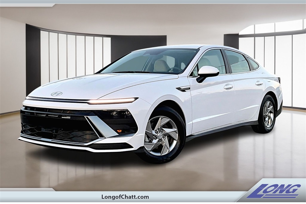 2025 Hyundai Sonata SE's photo