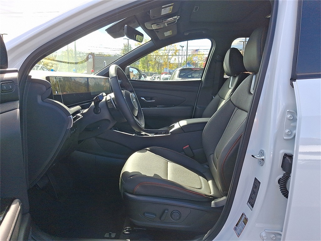 used 2025 Hyundai Santa Cruz car, priced at $36,850