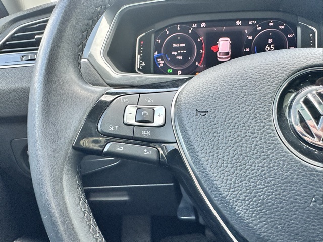 2020 Cardinal Red Metallic Volkswagen Tiguan 2.0T SEL AWD SUV
