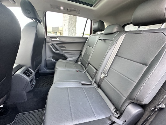 2020 Cardinal Red Metallic Volkswagen Tiguan 2.0T SEL AWD SUV