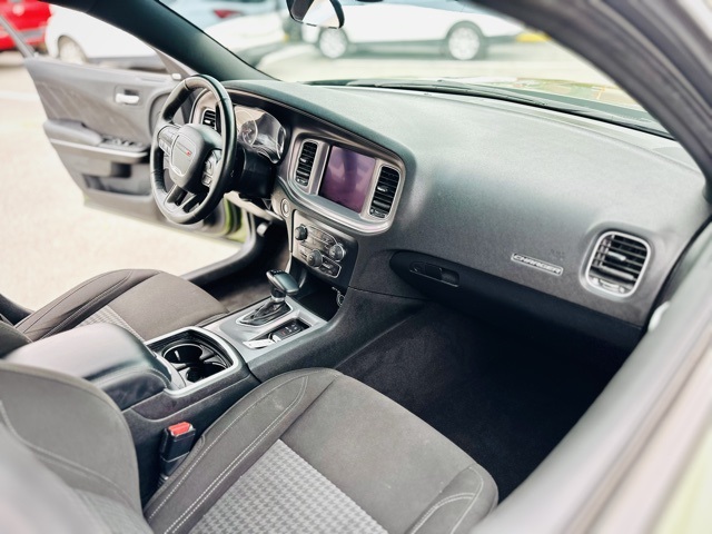 2023 Dodge Charger SXT photo 23