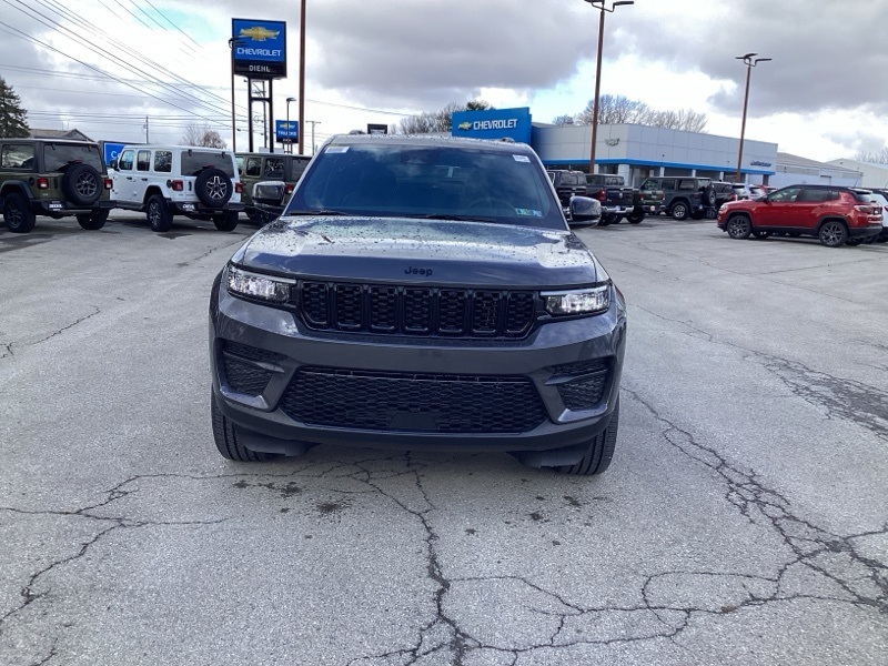 2025 Jeep Grand Cherokee Altitude X photo 2