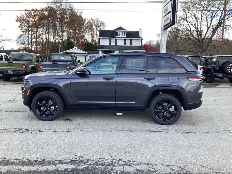 2025 Jeep Grand Cherokee Altitude X photo 4