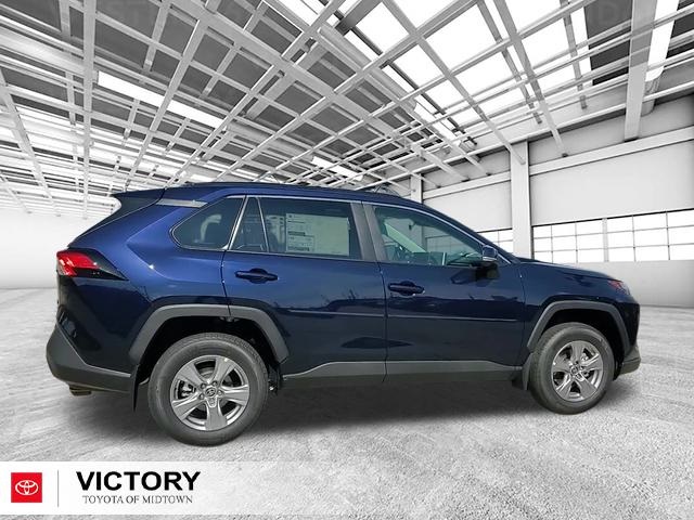2025 Toyota RAV4 XLE photo 2