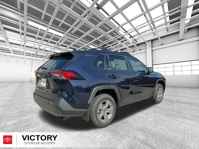 2025 Toyota RAV4 XLE photo 3
