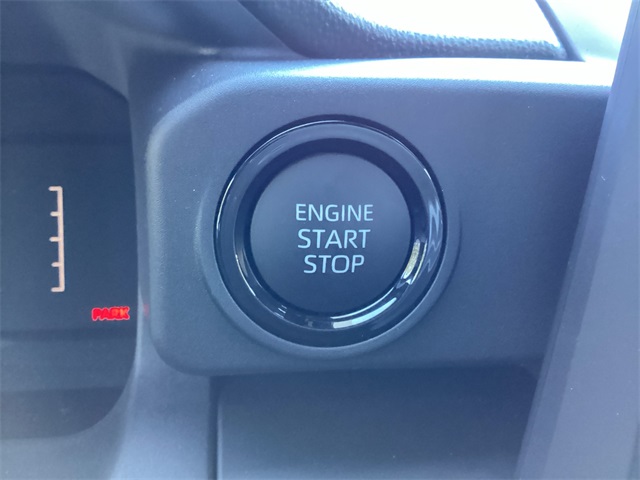 2025 Toyota Tacoma SR photo 19