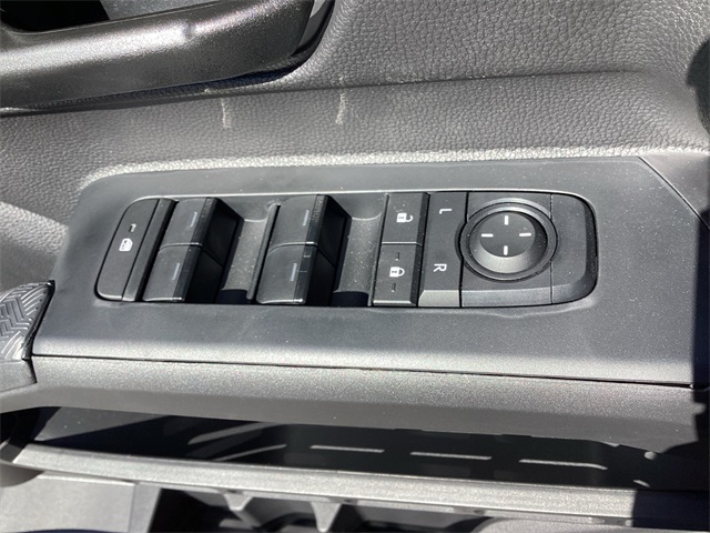2025 Toyota Tacoma SR photo 27
