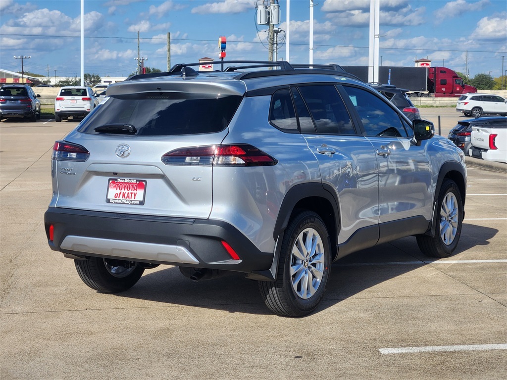 2026 Toyota Corolla Cross LE photo 3
