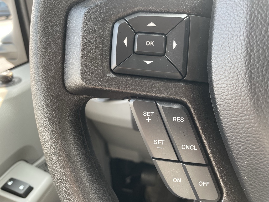 2024 Ford E-450 photo 12