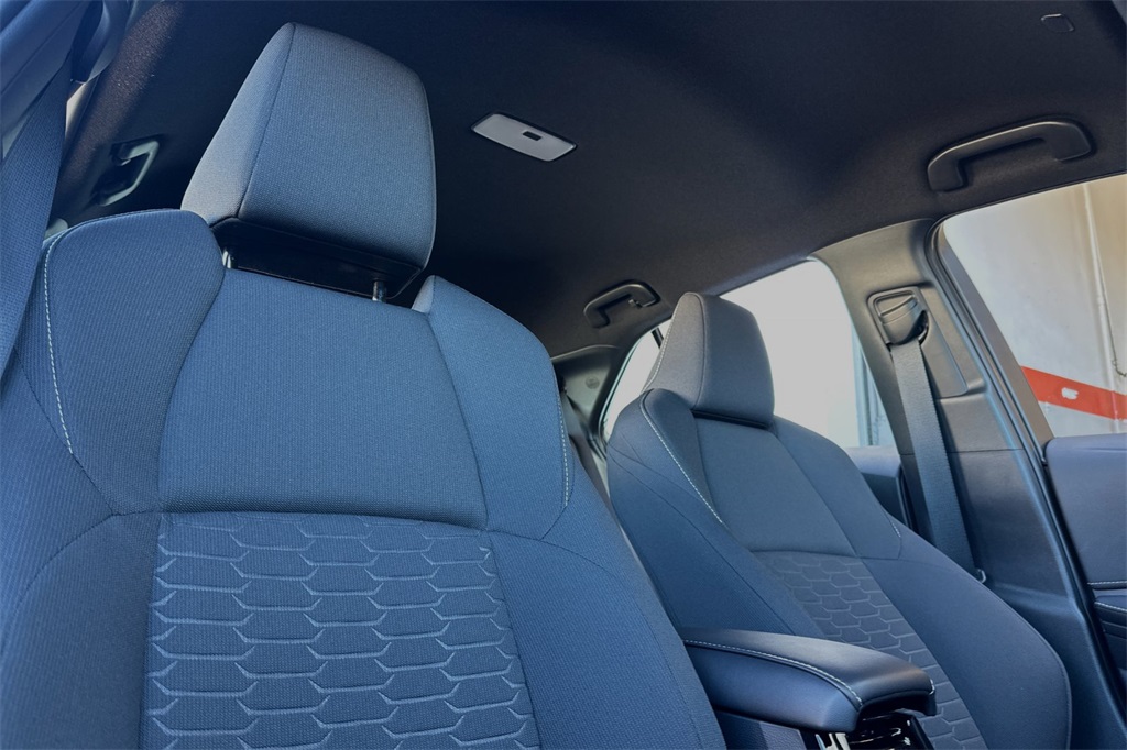2025 Toyota Corolla SE photo 12