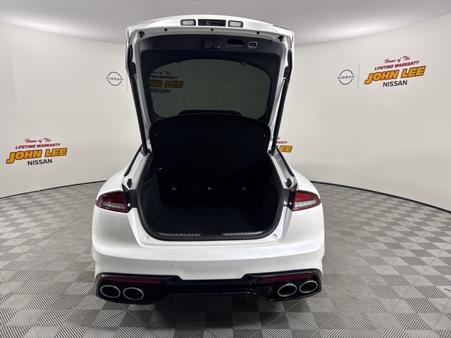 2022 Snow White Pearl Kia Stinger GT2 RWD Sedan