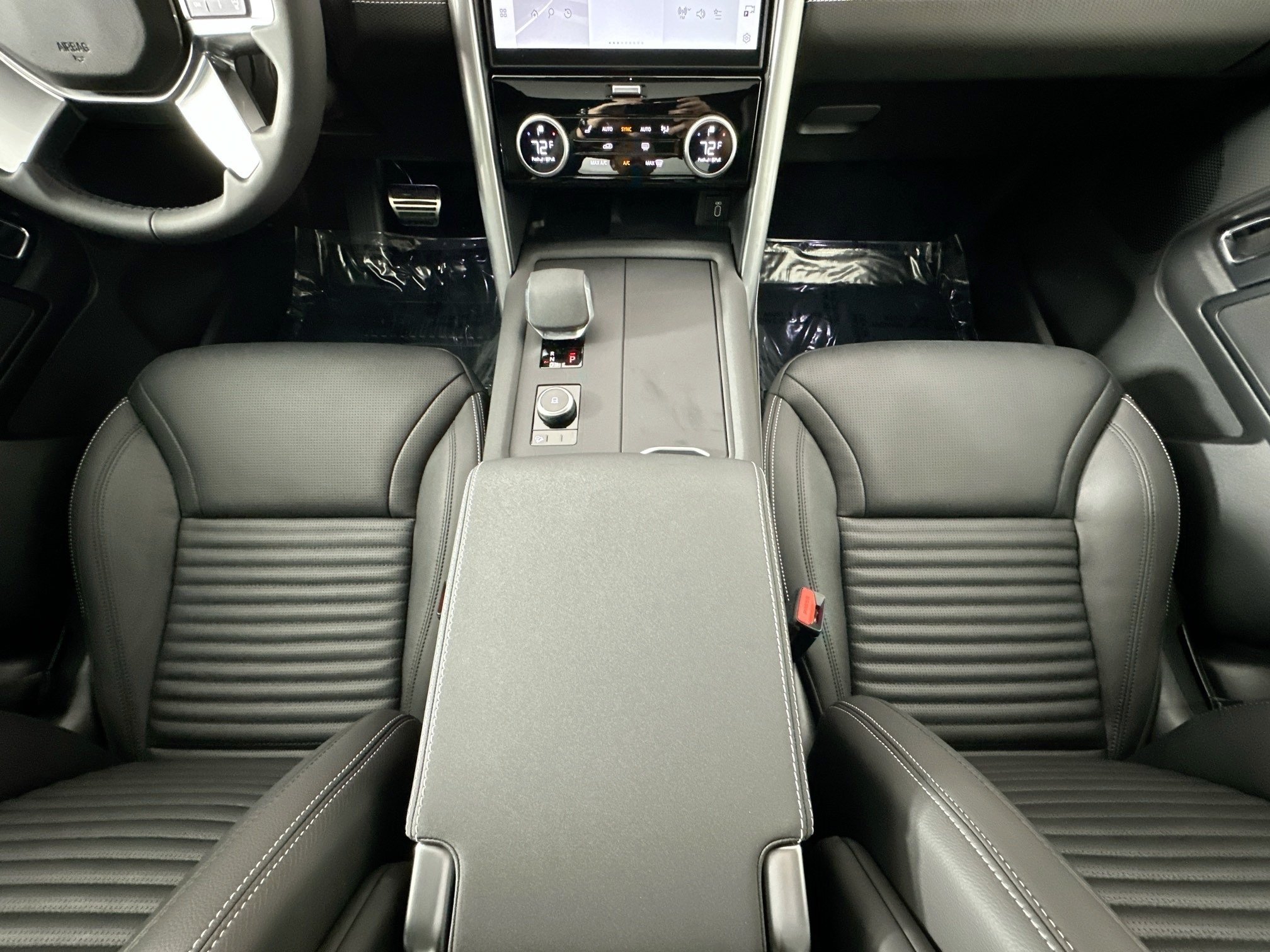 new 2026 Land Rover Discovery car, priced at $75,281