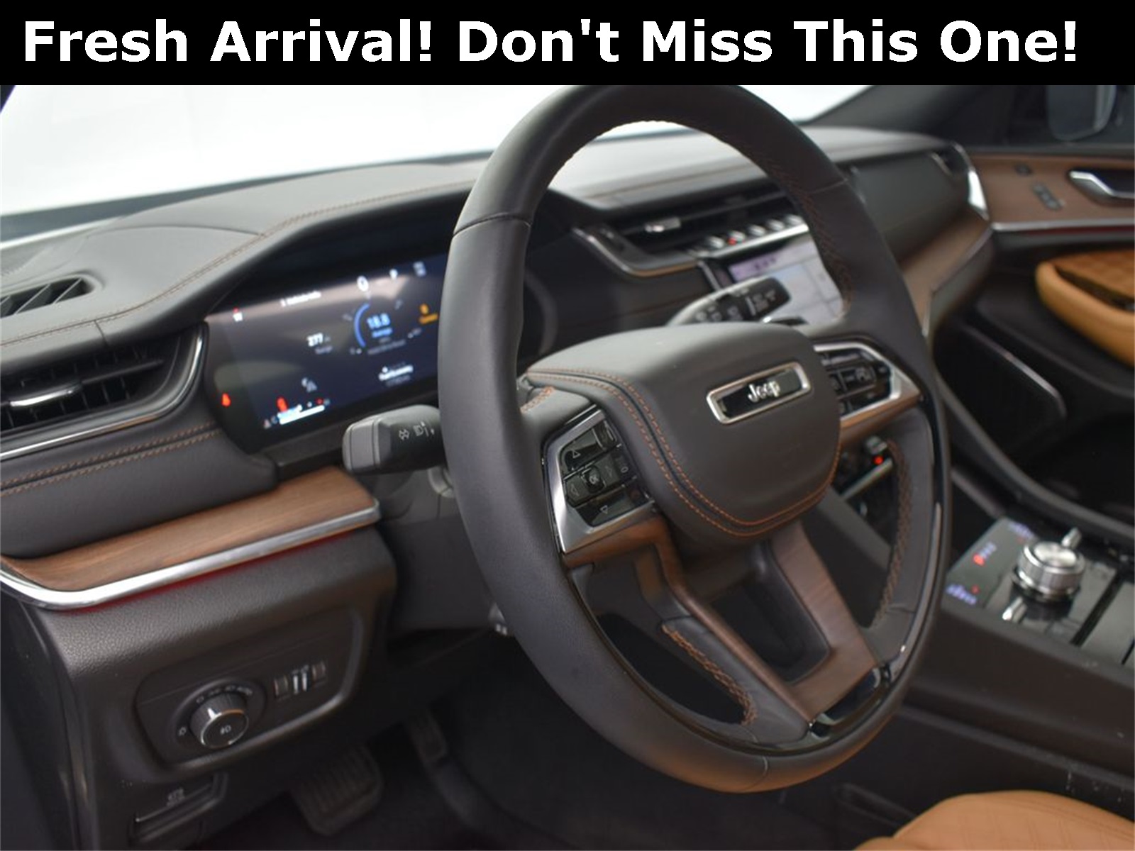 2024 Bright White Clearcoat Jeep Grand Cherokee Summit 4X4 SUV