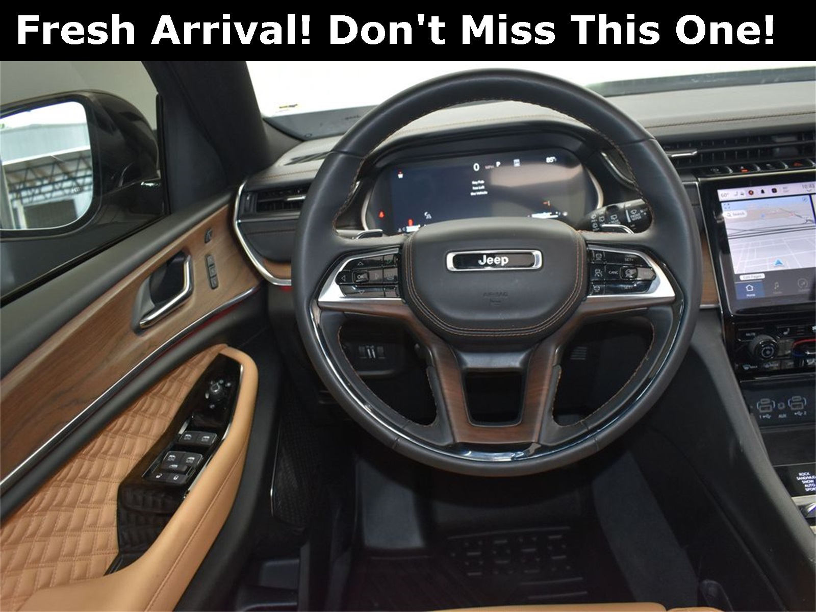 2024 Bright White Clearcoat Jeep Grand Cherokee Summit 4X4 SUV