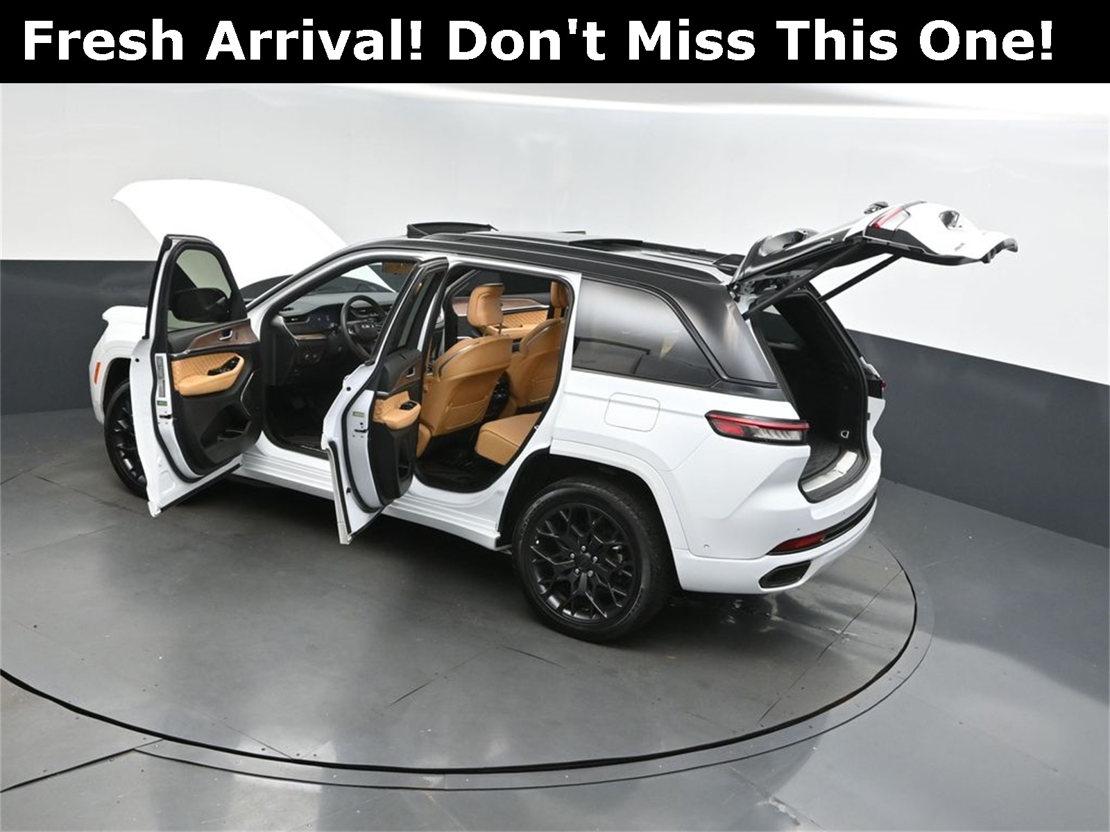 2024 Bright White Clearcoat Jeep Grand Cherokee Summit 4X4 SUV