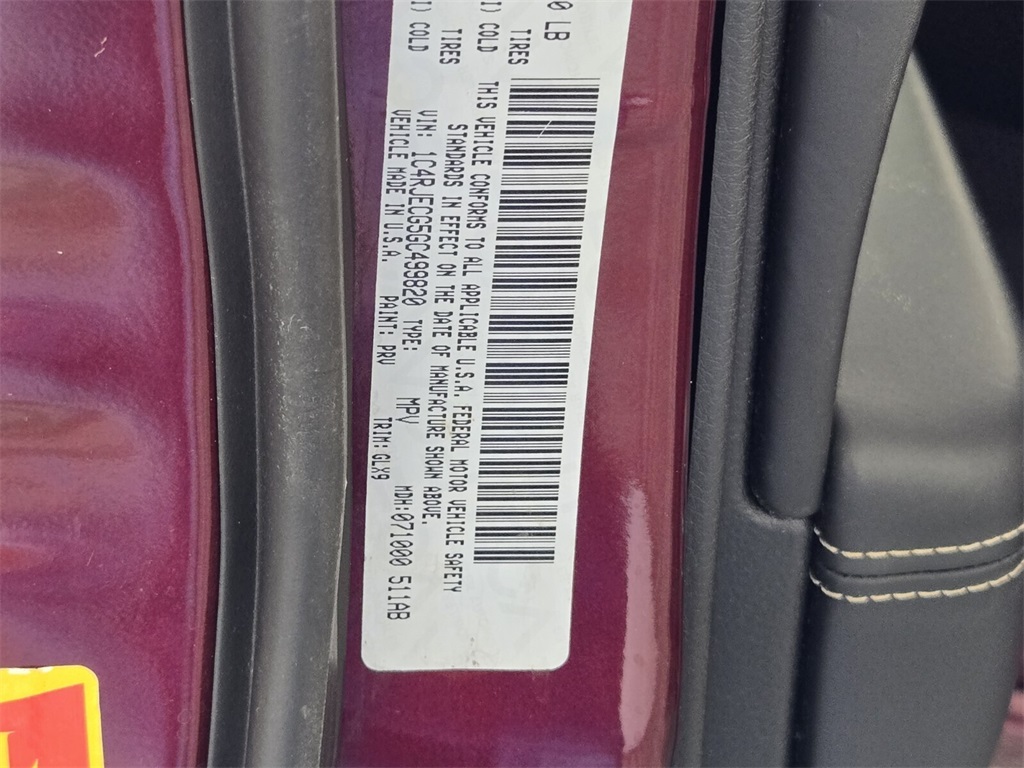 used 2016 Jeep Grand Cherokee car, priced at $16,988