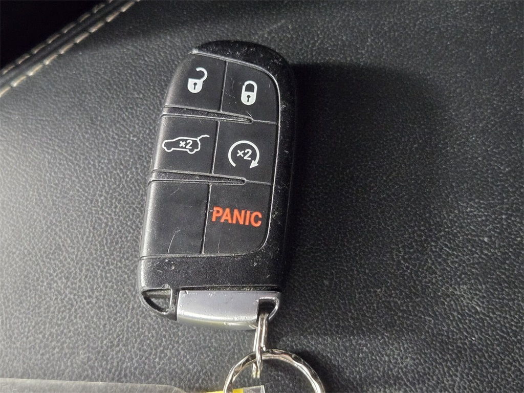 used 2016 Jeep Grand Cherokee car, priced at $16,988