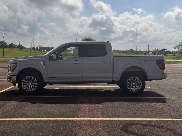 2025 Ford F-150 Lariat photo 2