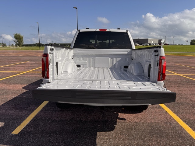 2025 Ford F-150 Lariat photo 33