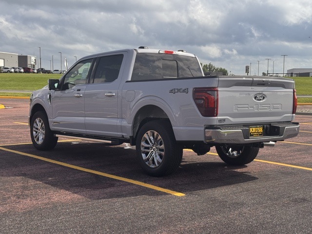 2025 Ford F-150 Lariat photo 3