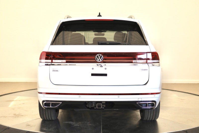 2026 Volkswagen Atlas SEL Premium R-Line photo 3