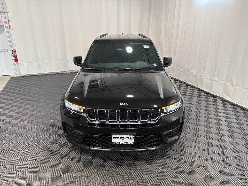 2025 Jeep Grand Cherokee Laredo photo 18
