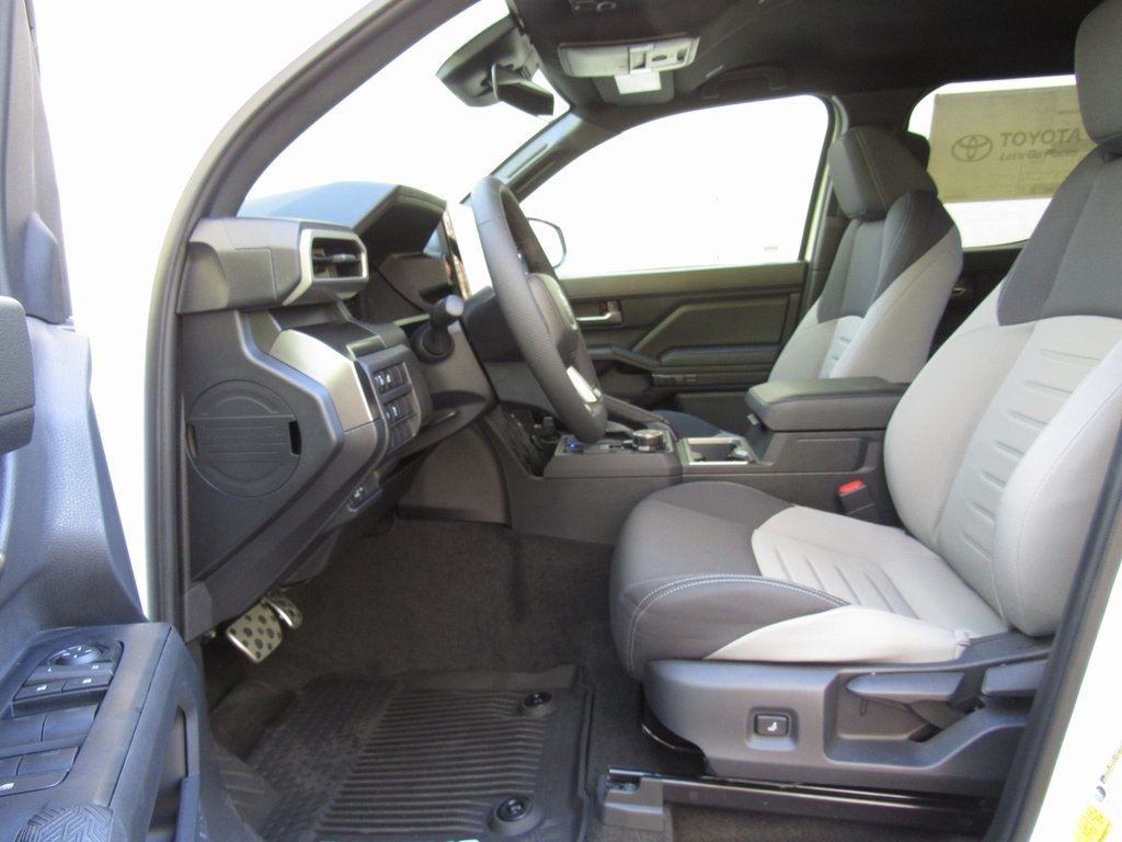 2025 Toyota Tacoma TRD Sport Double Cab photo 12