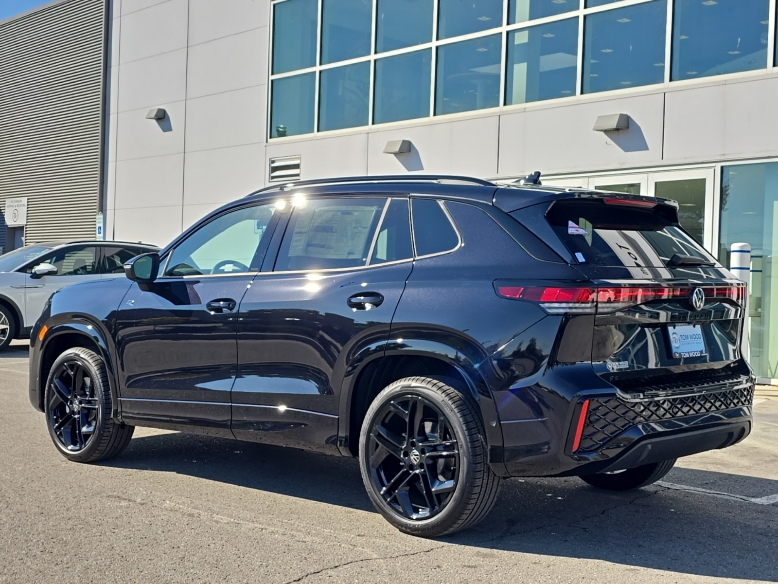 new 2025 Volkswagen Tiguan car, priced at $38,244