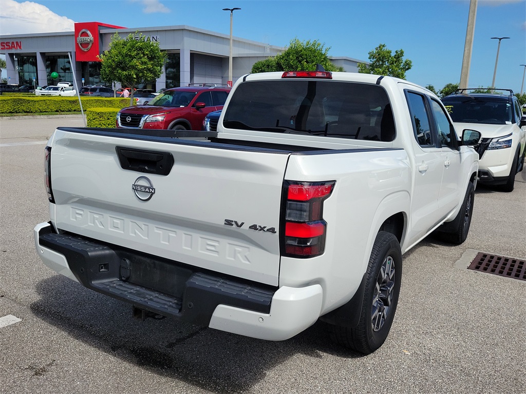 2022 Glacier White Nissan Frontier SV 4X4 Truck