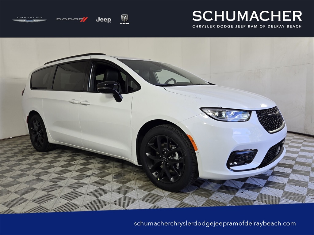 new 2026 Chrysler Pacifica car, priced at $46,100