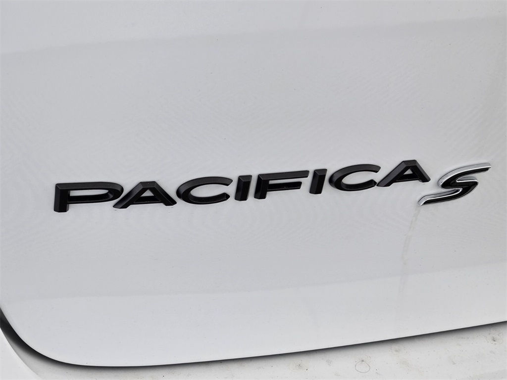 new 2026 Chrysler Pacifica car, priced at $46,100