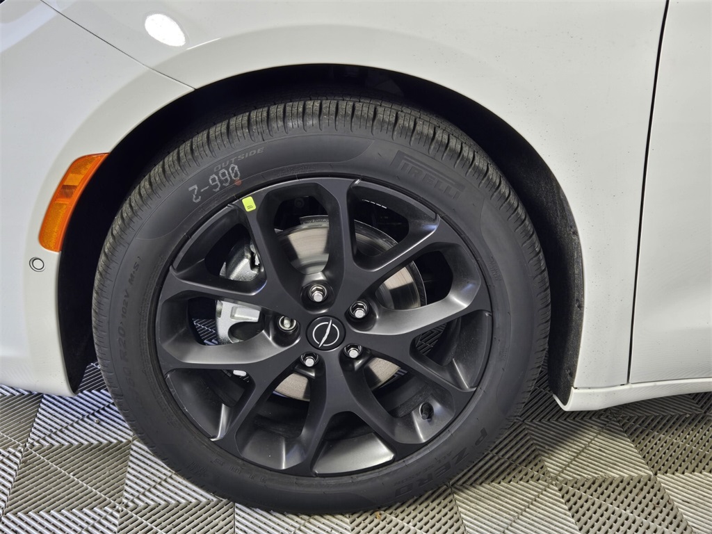 new 2026 Chrysler Pacifica car, priced at $46,100