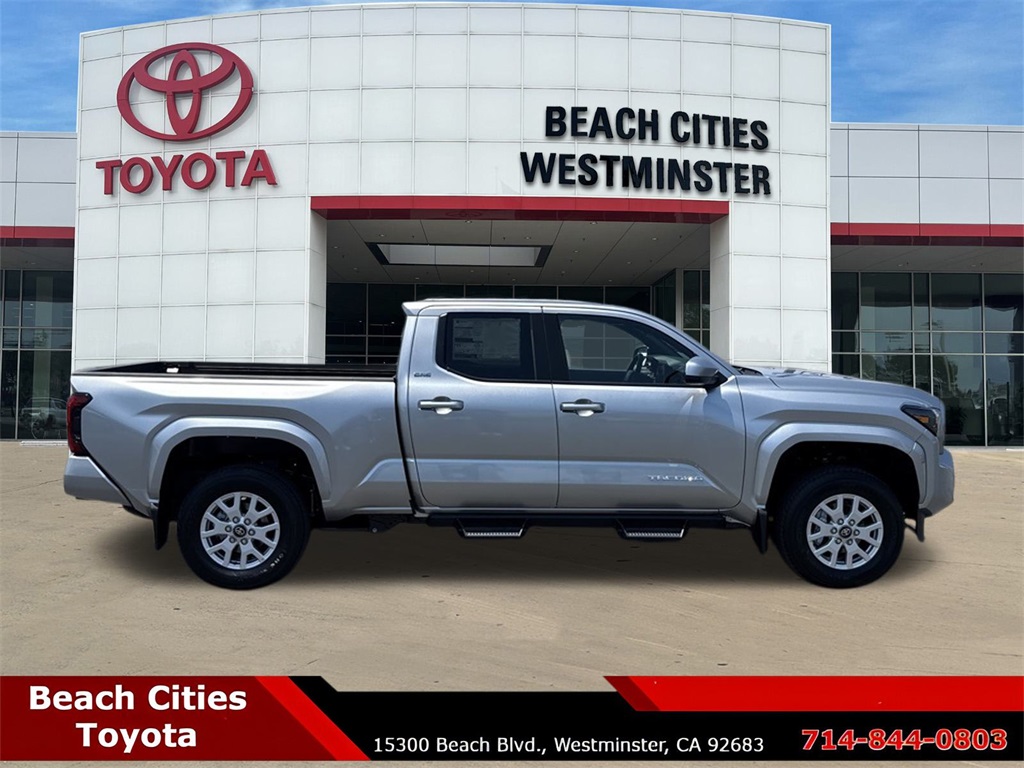2025 Toyota Tacoma SR5 4x4 Double Cab photo 13