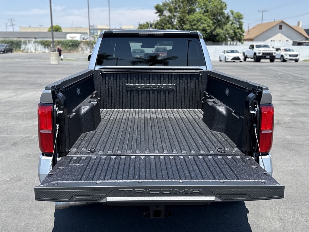 2025 Toyota Tacoma SR5 4x4 Double Cab photo 15