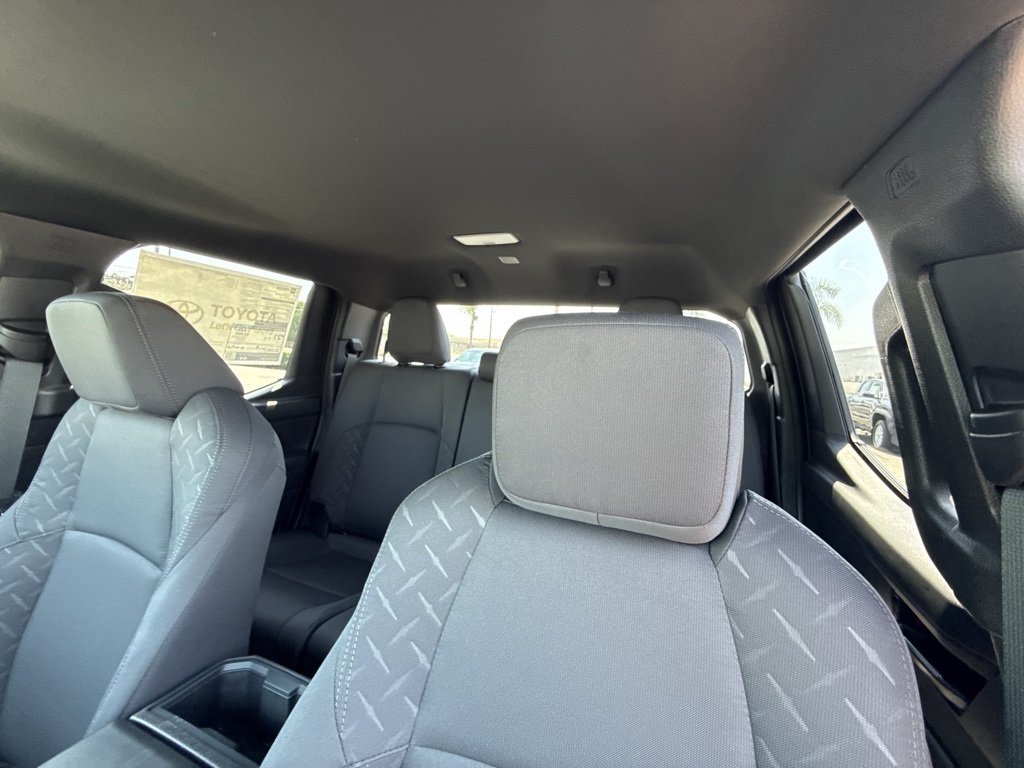 2025 Toyota Tacoma SR5 4x4 Double Cab photo 19