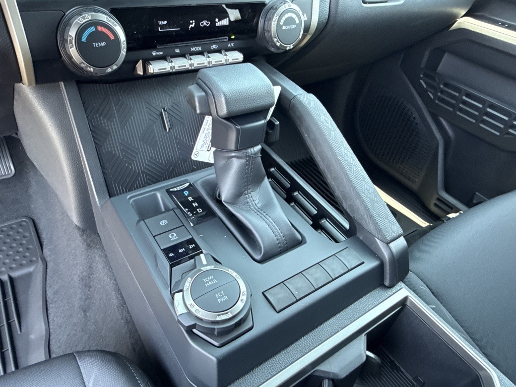 2025 Toyota Tacoma SR5 4x4 Double Cab photo 23