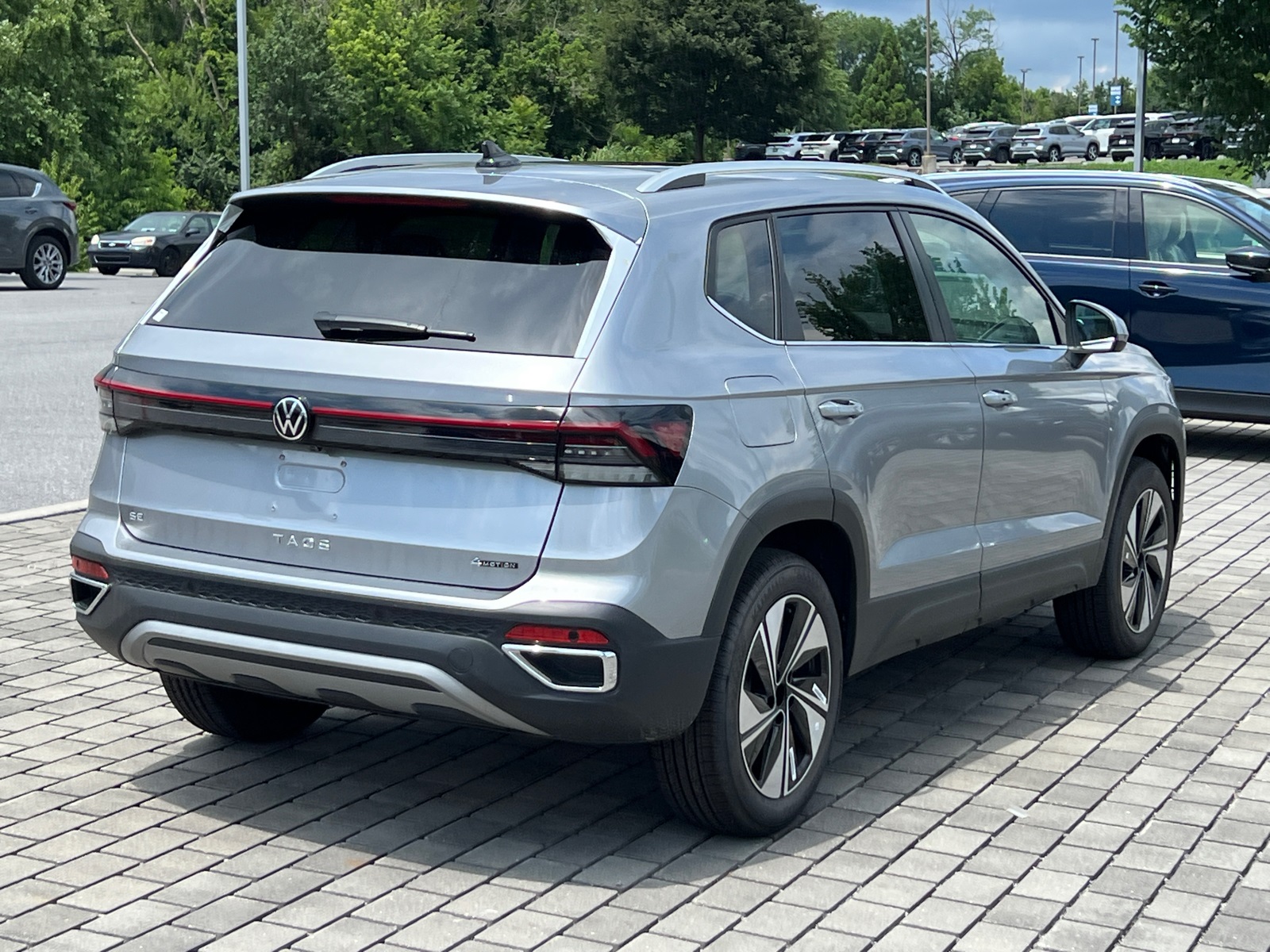 Taos SE 4MOTION